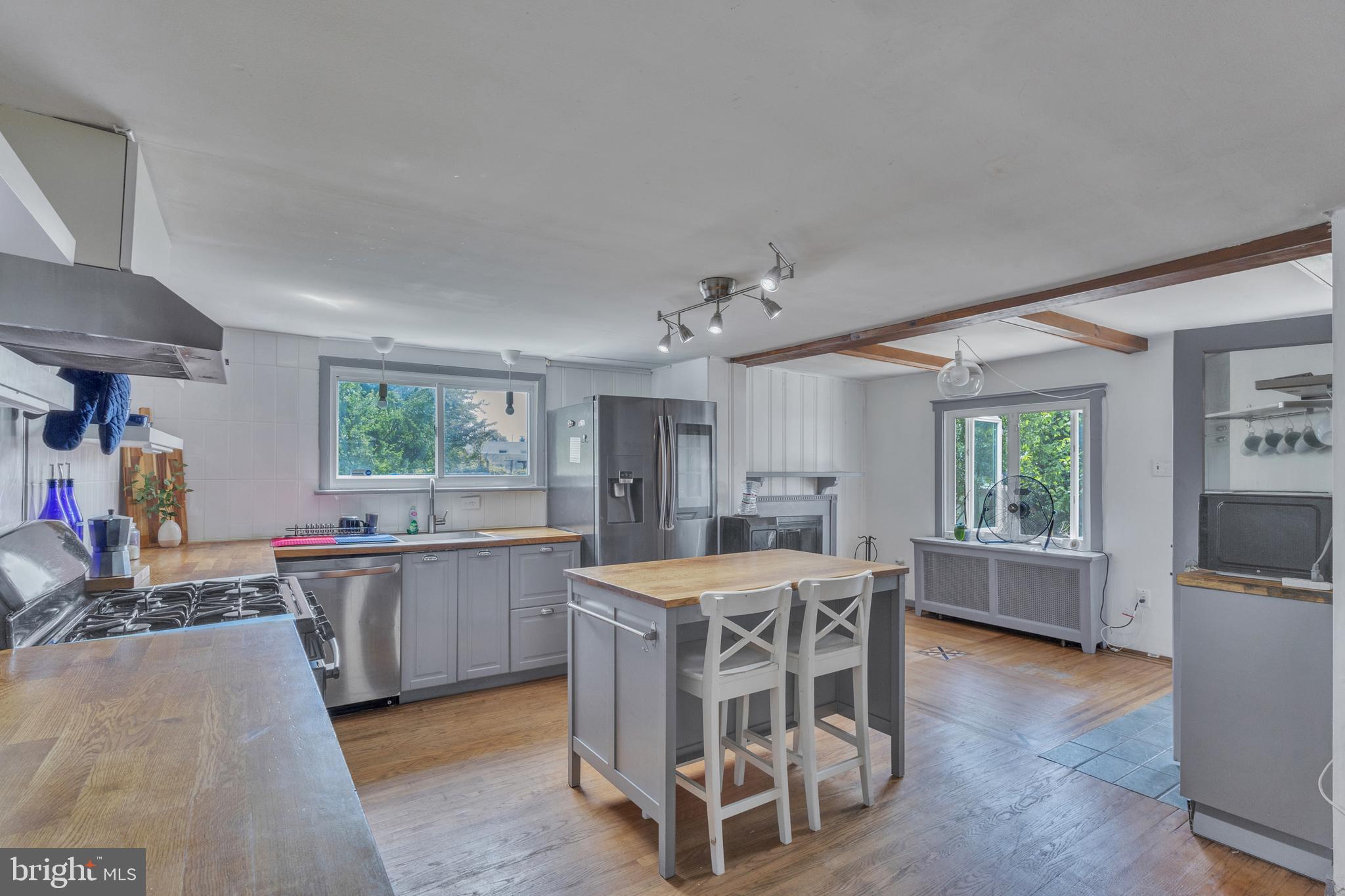 HOLMESBURG - Residential