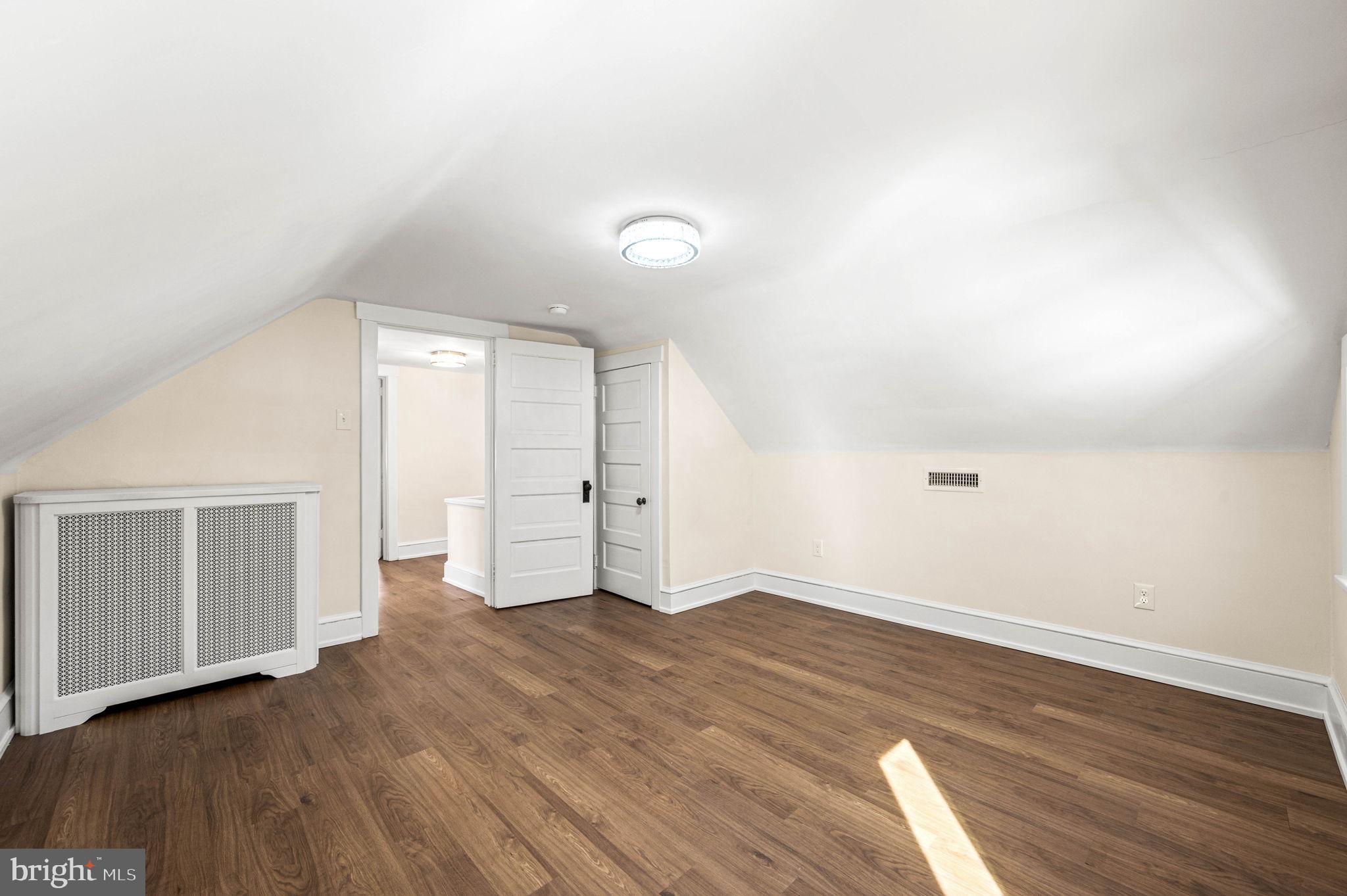 MERION STATION - Residential