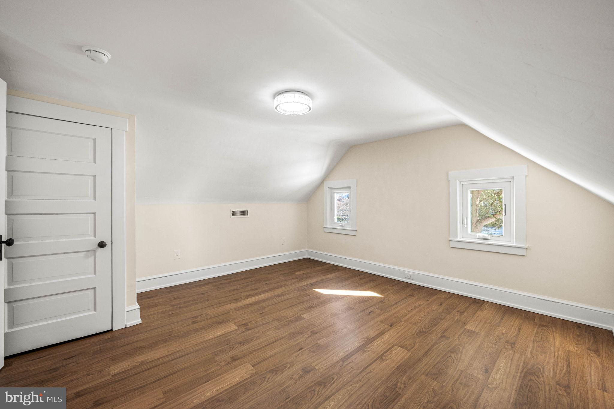 MERION STATION - Residential