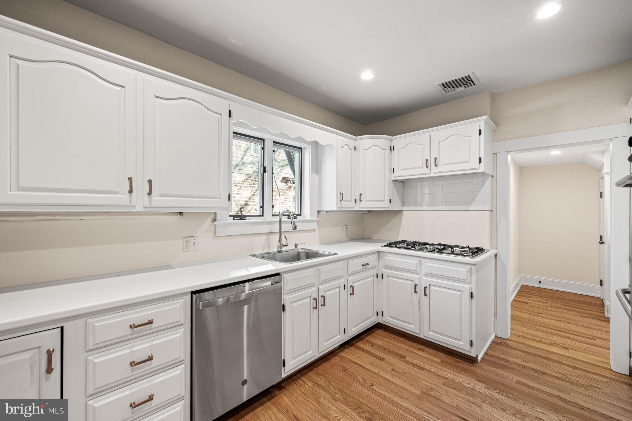 MERION STATION - Residential