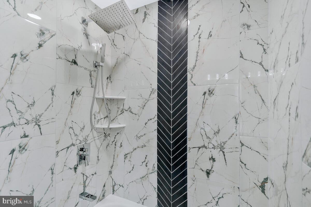 ST CHARLES BANNISTER - Residential