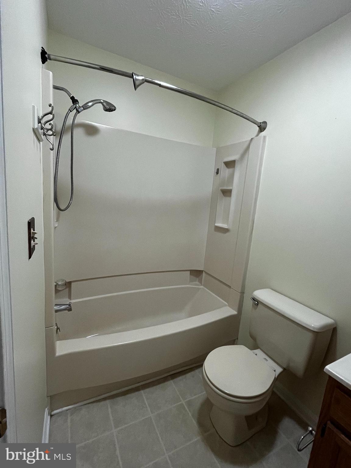 SORRELL COURT - Residential Lease