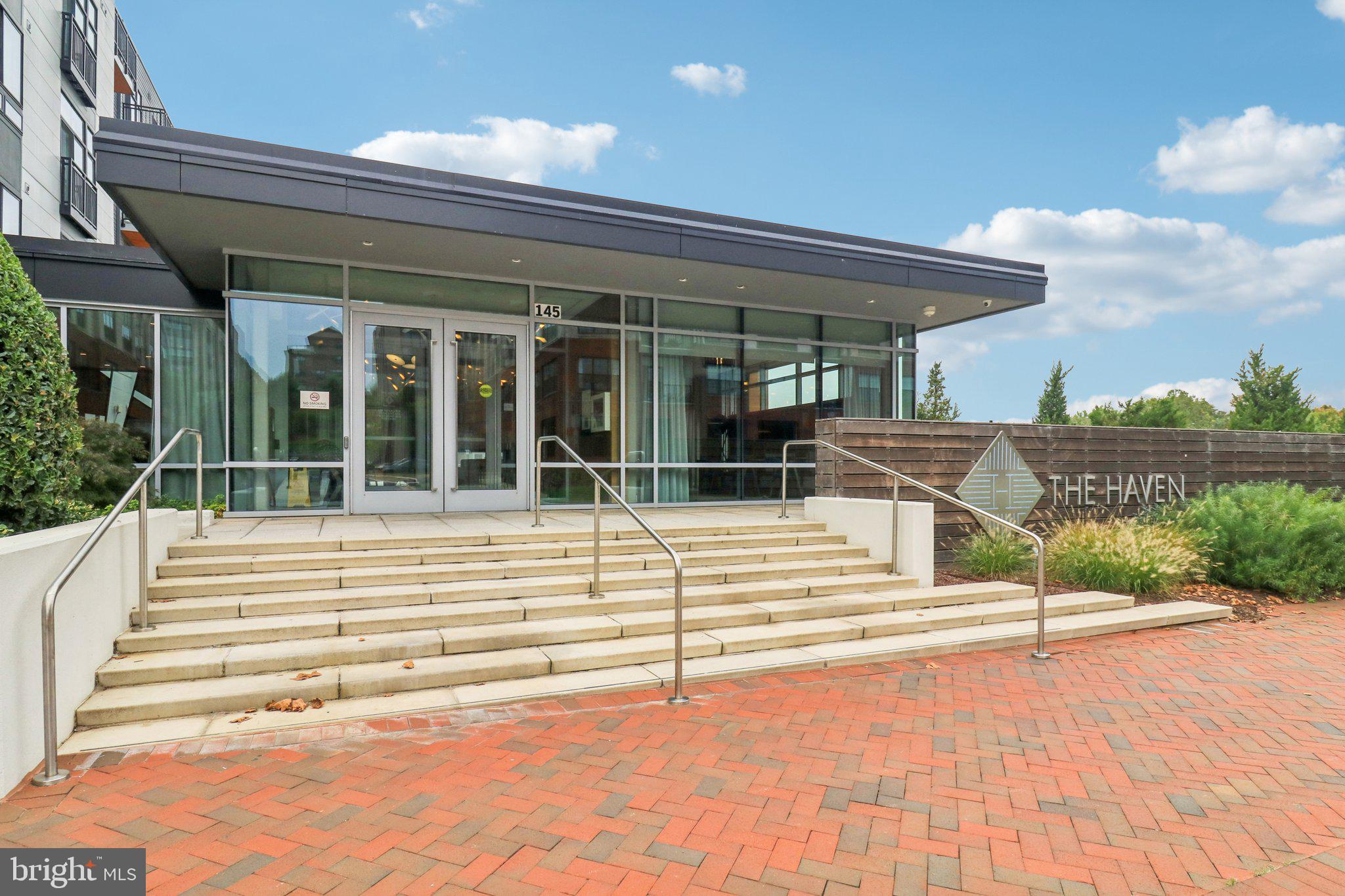 NATIONAL HARBOR - Residential