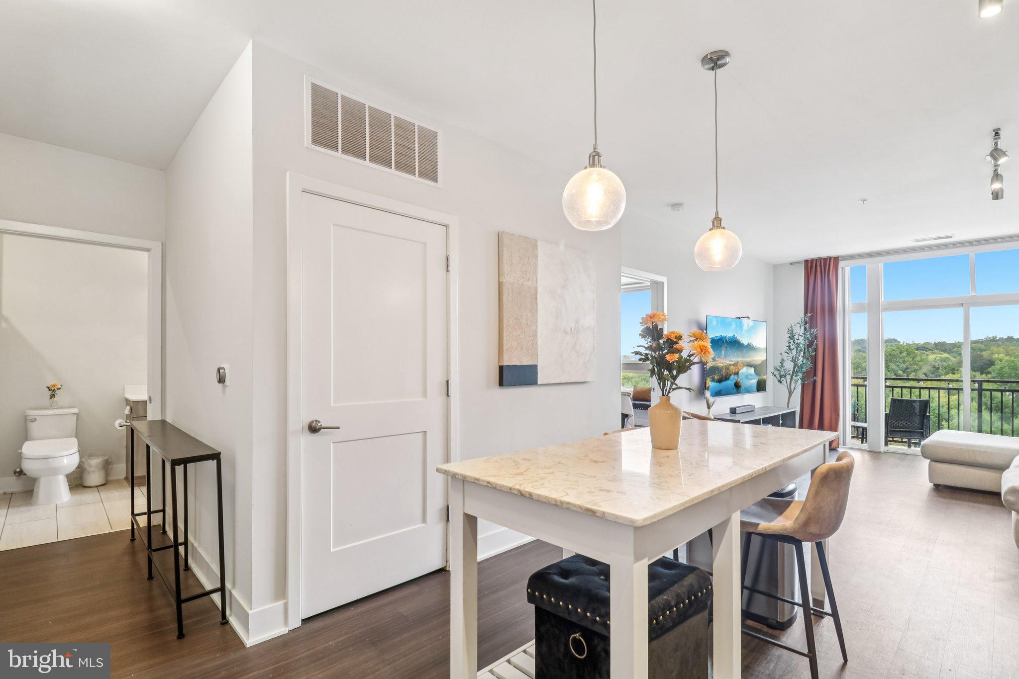 NATIONAL HARBOR - Residential