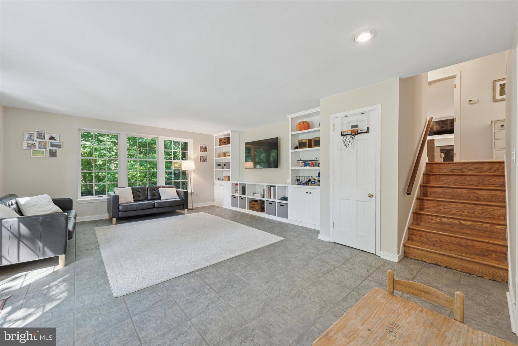 DEEPDALE - Residential