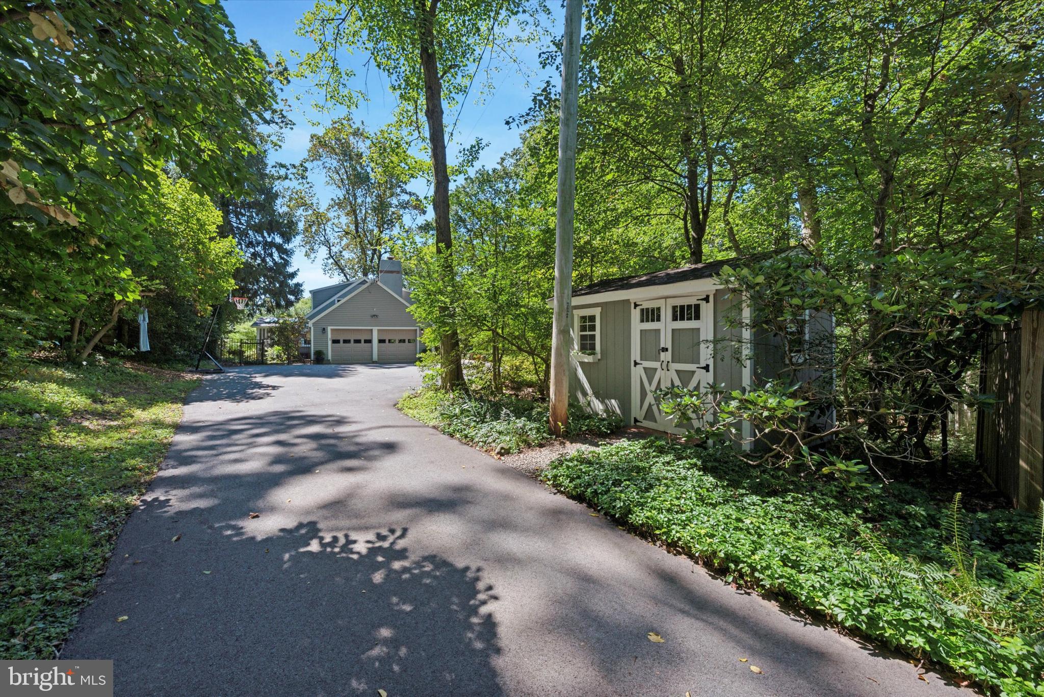 DEEPDALE - Residential