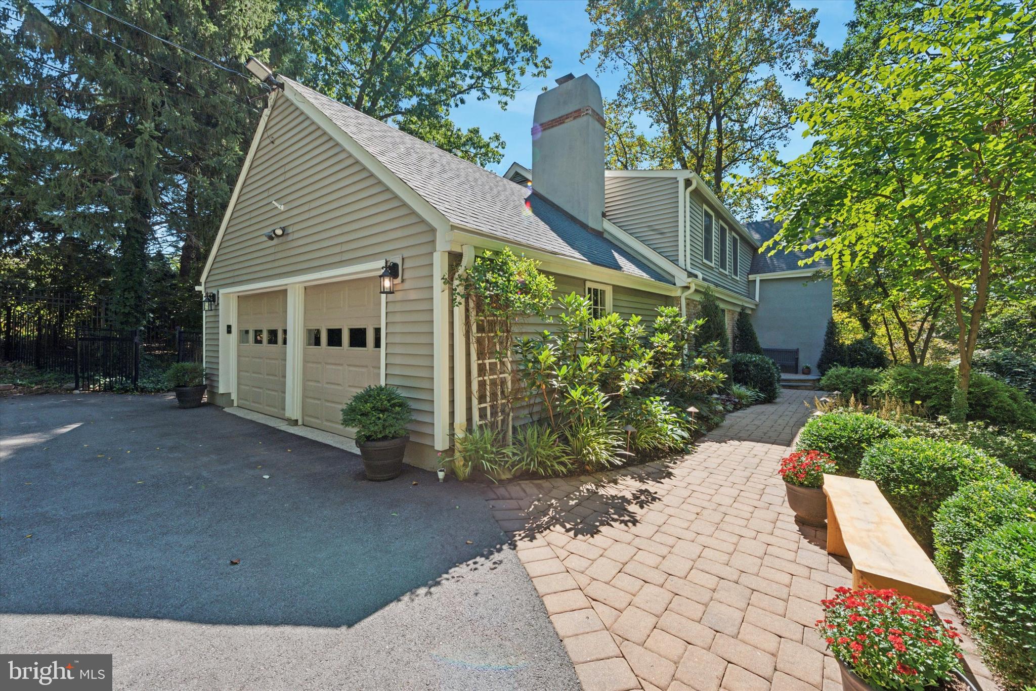 DEEPDALE - Residential