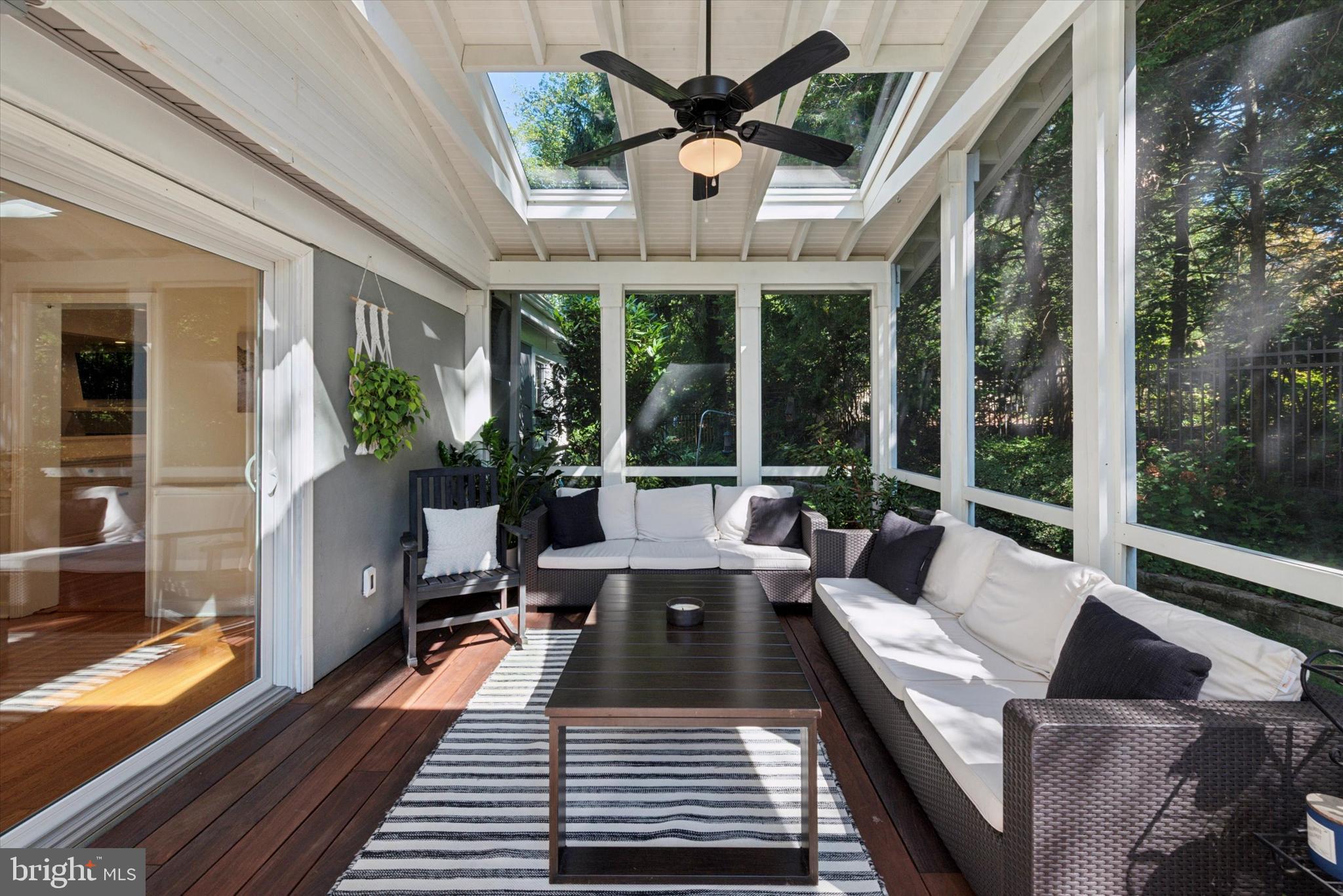 DEEPDALE - Residential