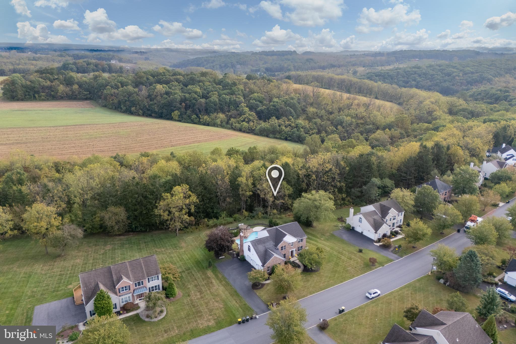 2189 BEECHWOOD STREET