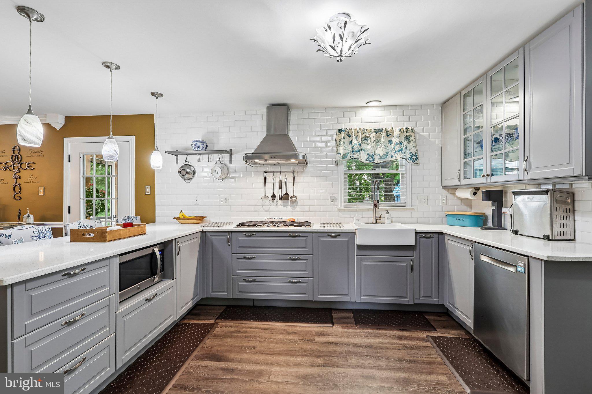 IRONBRIDGE EST - Residential