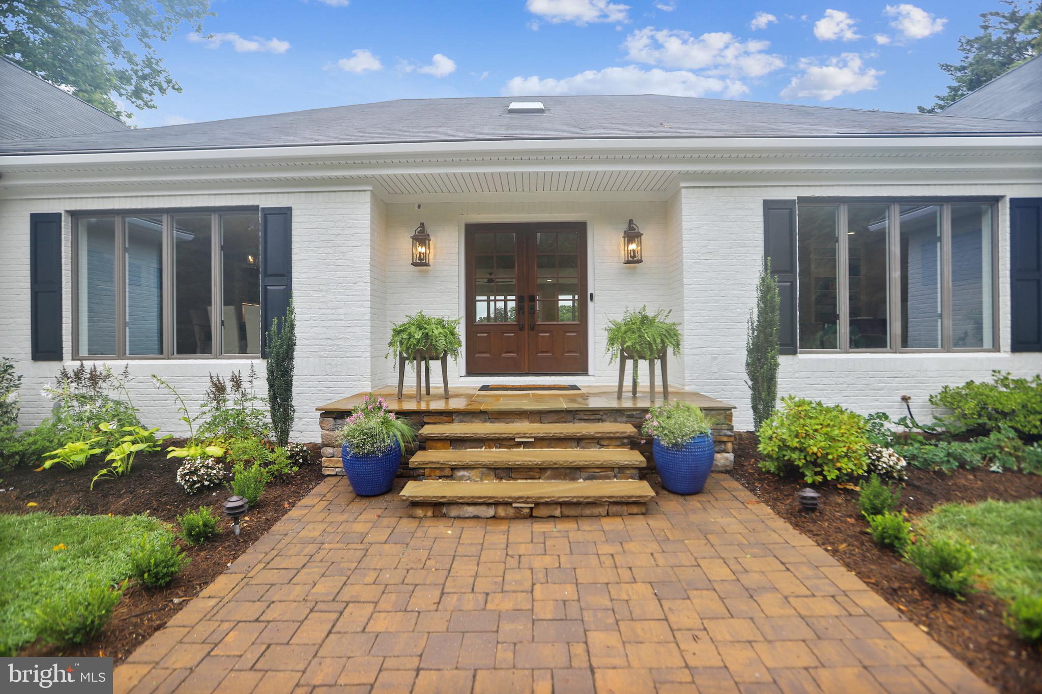 WILD ROSE SHORES - Residential