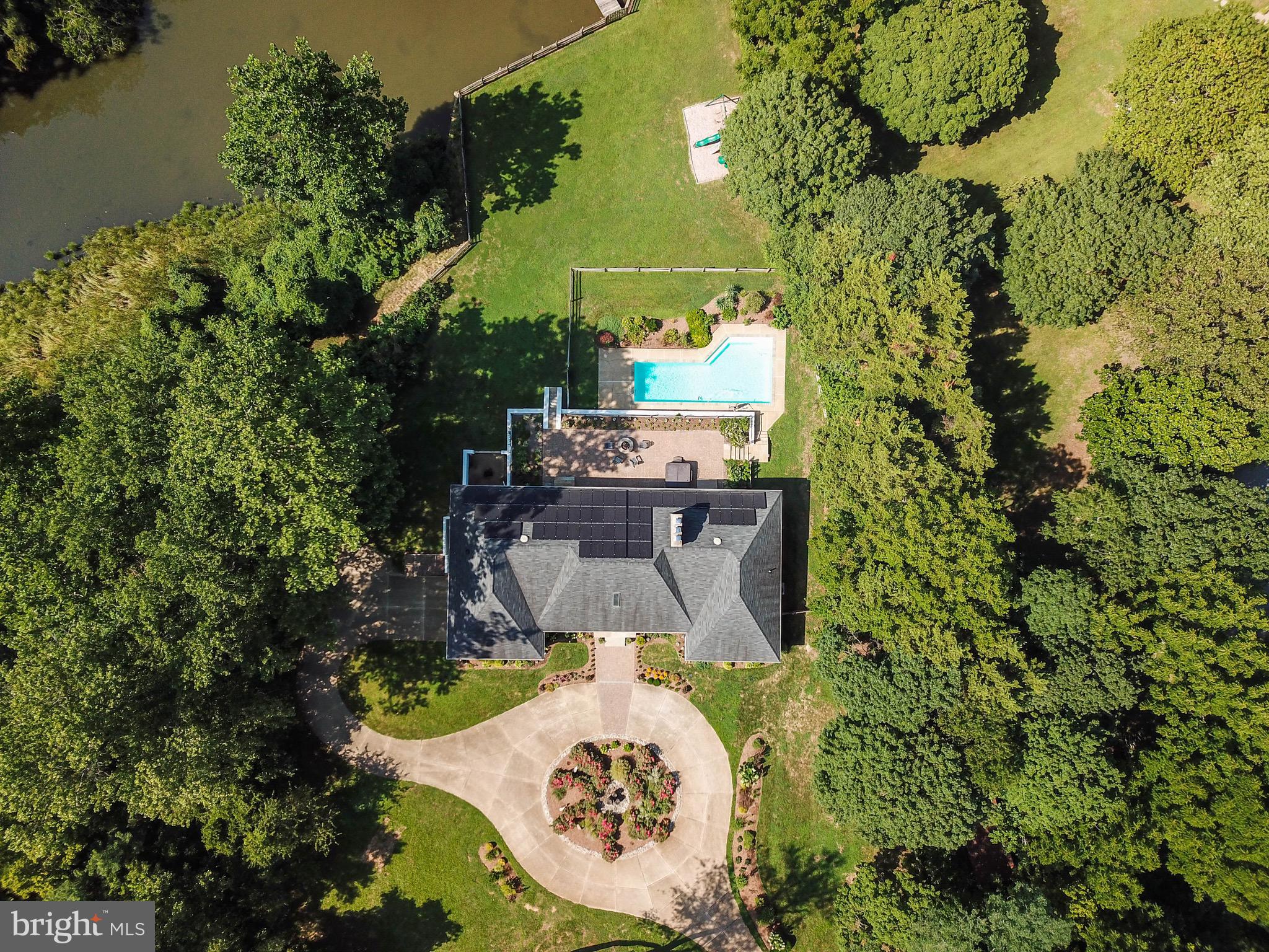 WILD ROSE SHORES - Residential