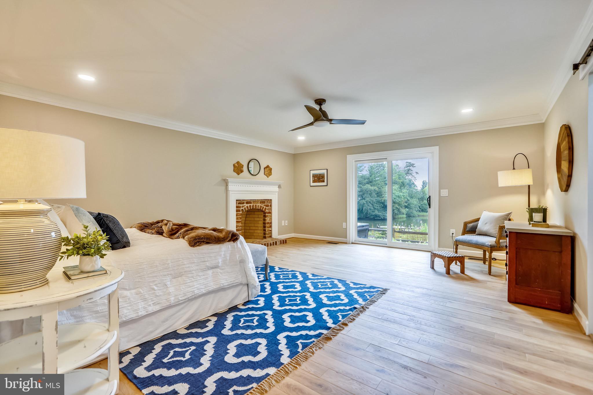 WILD ROSE SHORES - Residential