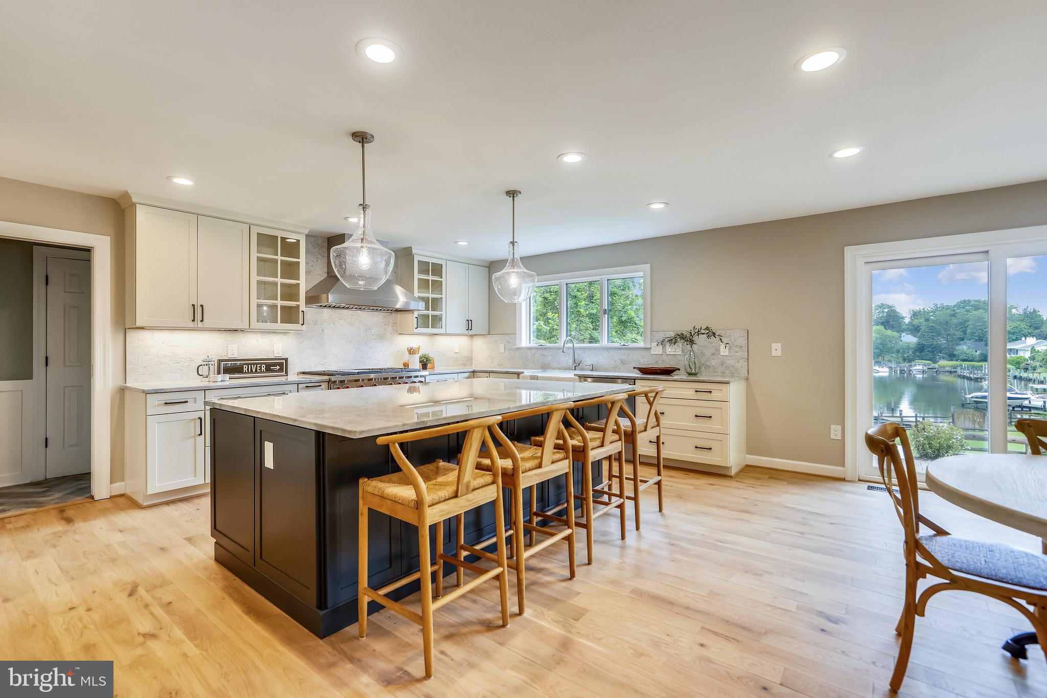 WILD ROSE SHORES - Residential