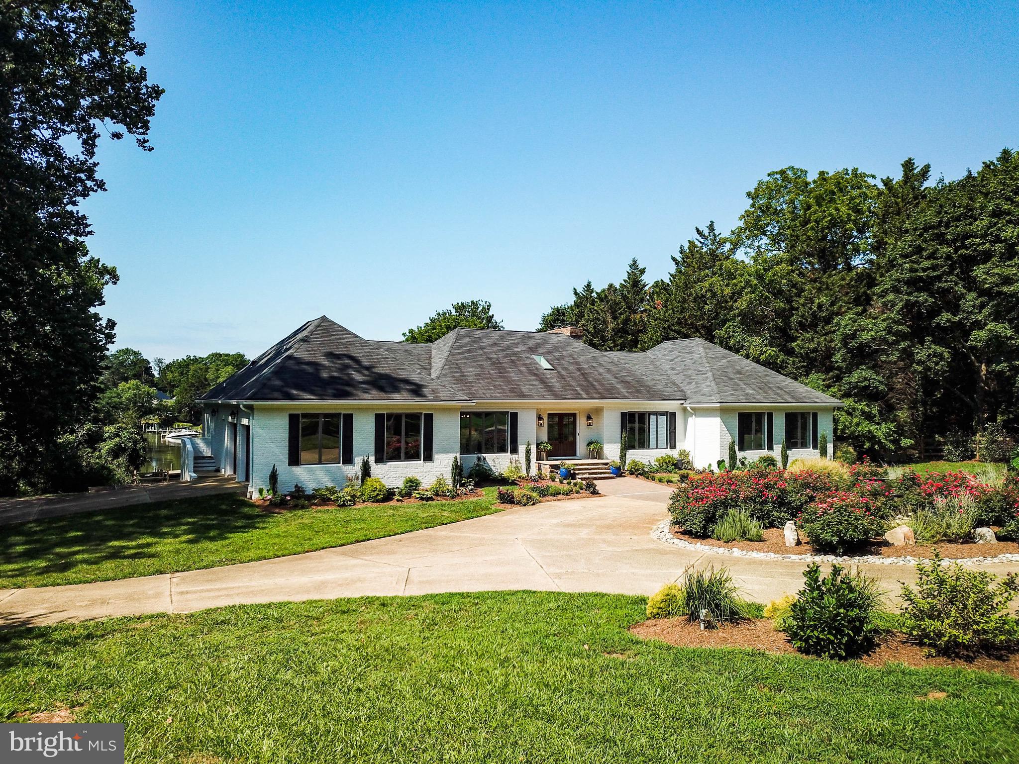 WILD ROSE SHORES - Residential