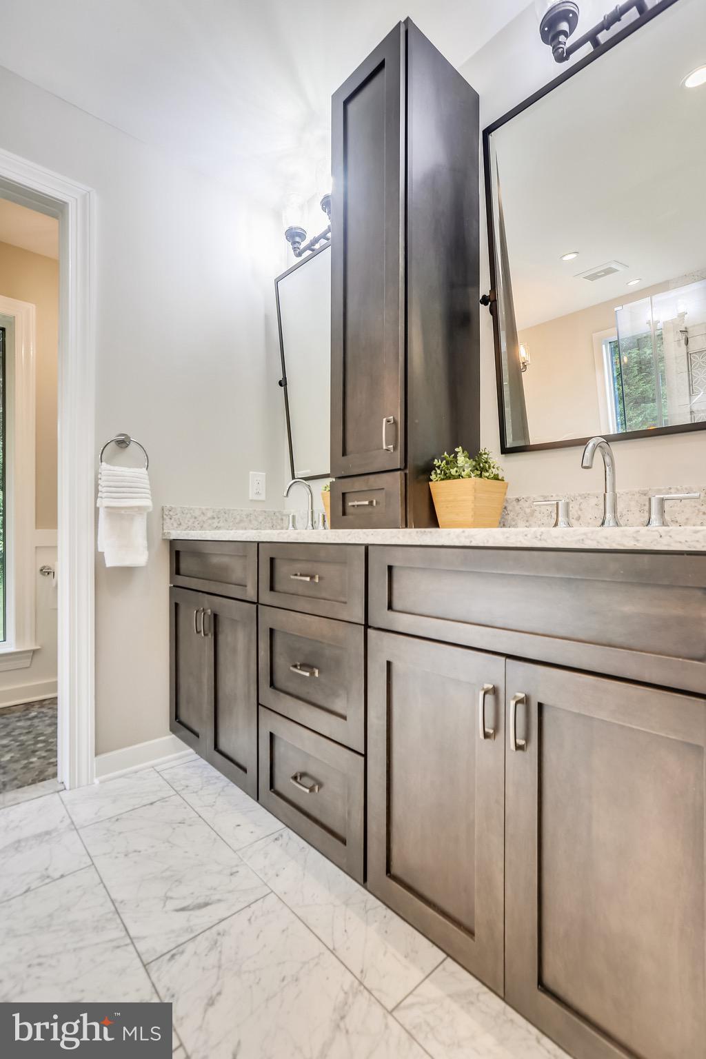 WILD ROSE SHORES - Residential