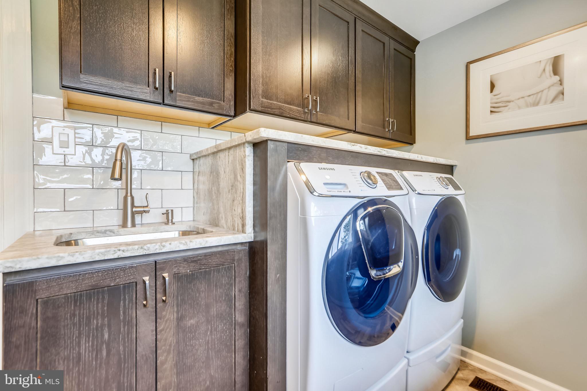 WILD ROSE SHORES - Residential