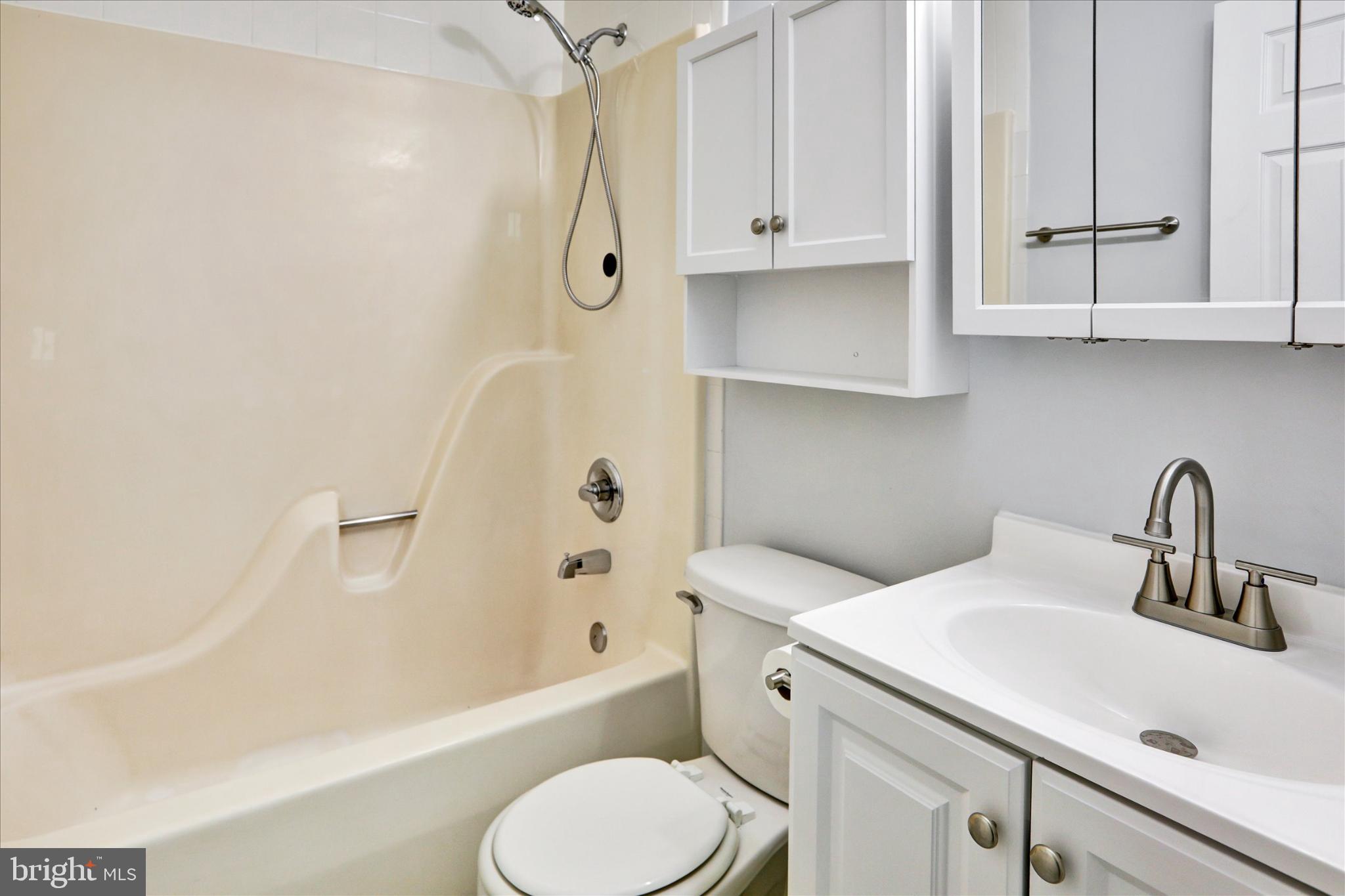 RICHARDSON MEWS - Residential