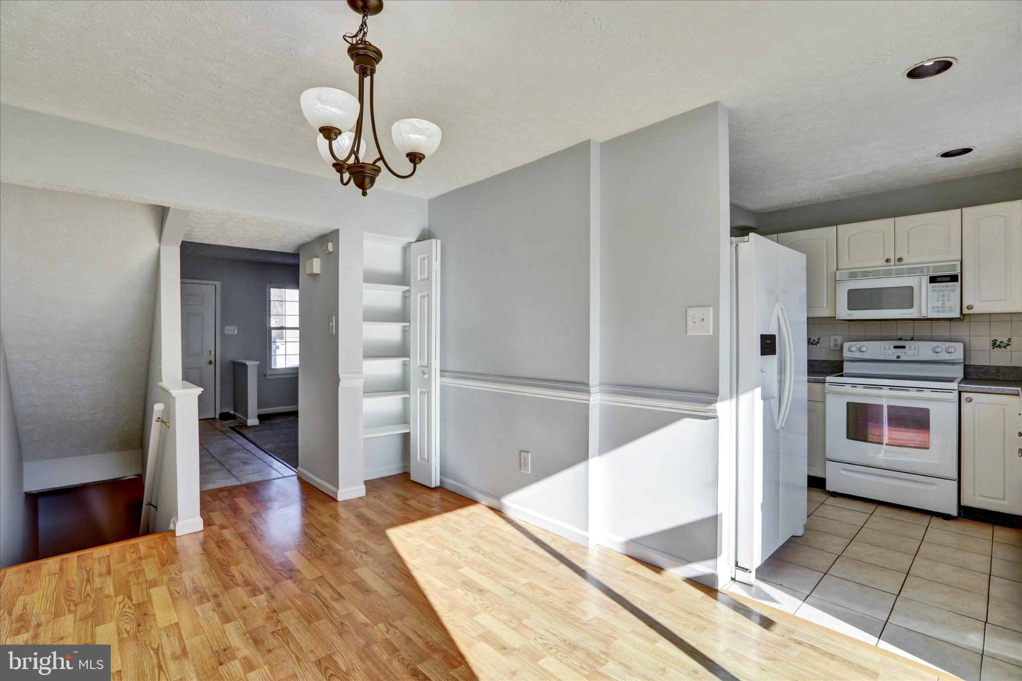 RICHARDSON MEWS - Residential