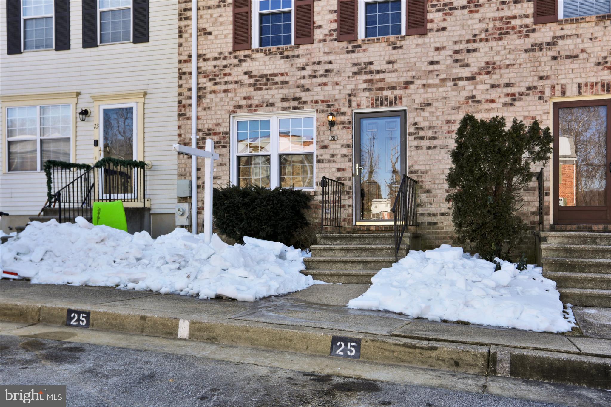 RICHARDSON MEWS - Residential