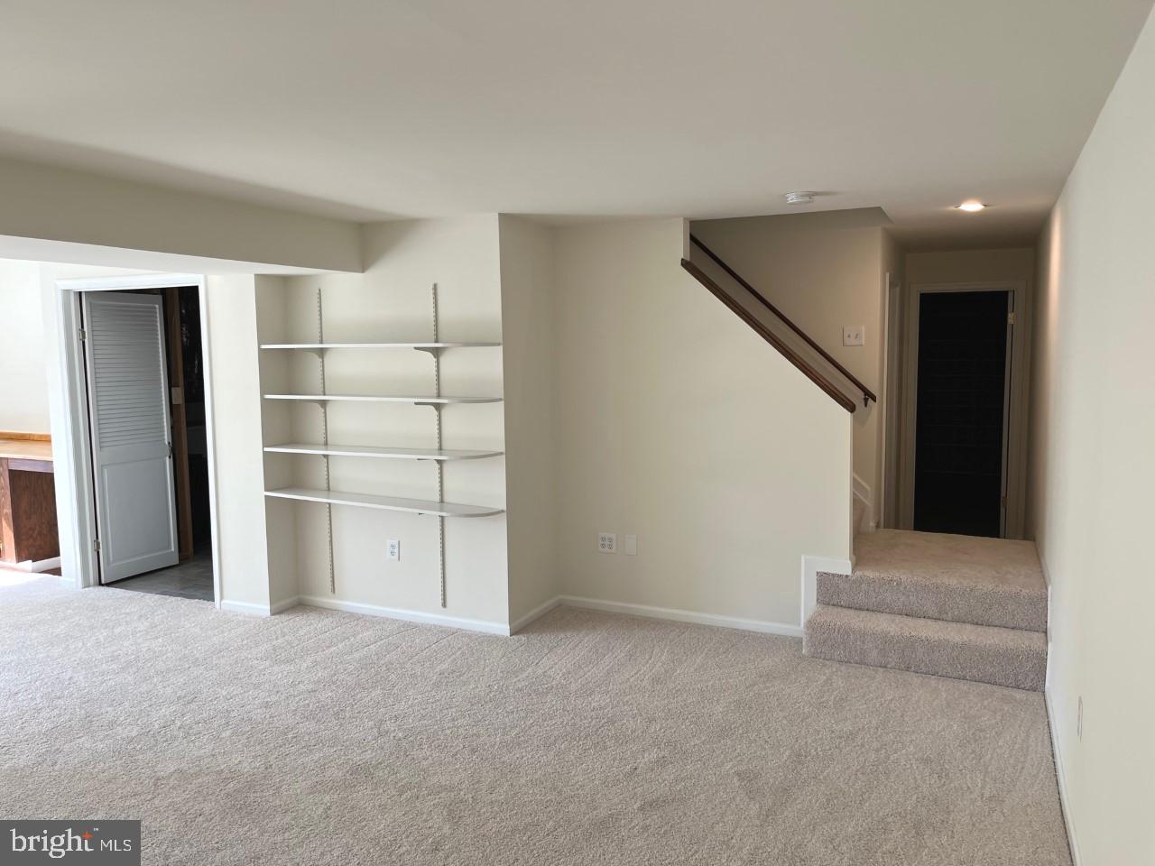 MONTCLAIR - Residential