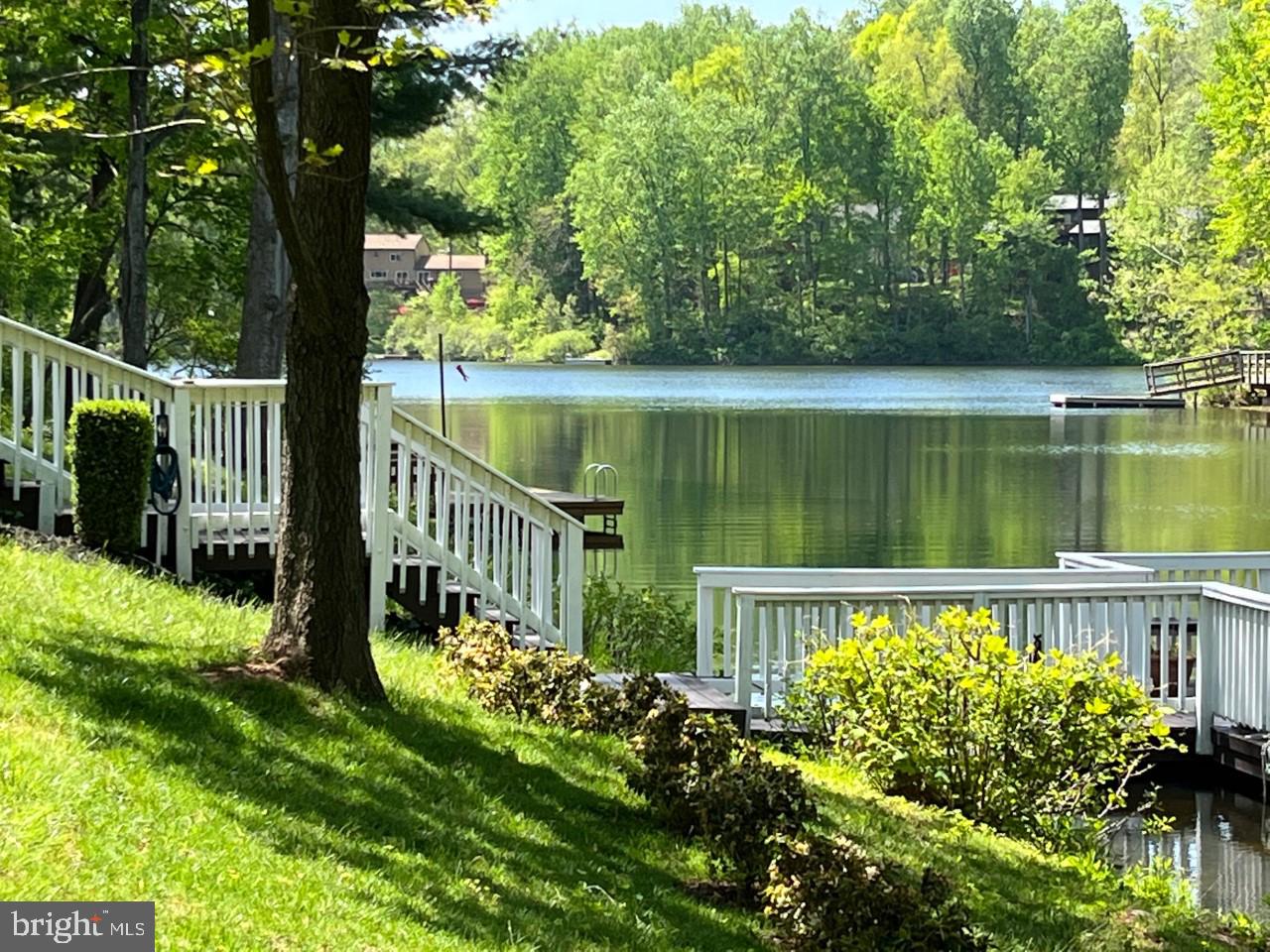 MONTCLAIR - Residential