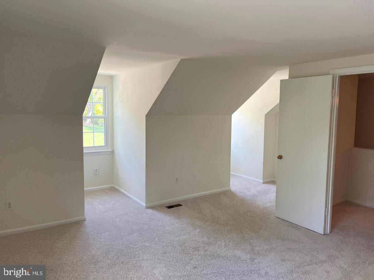 MONTCLAIR - Residential