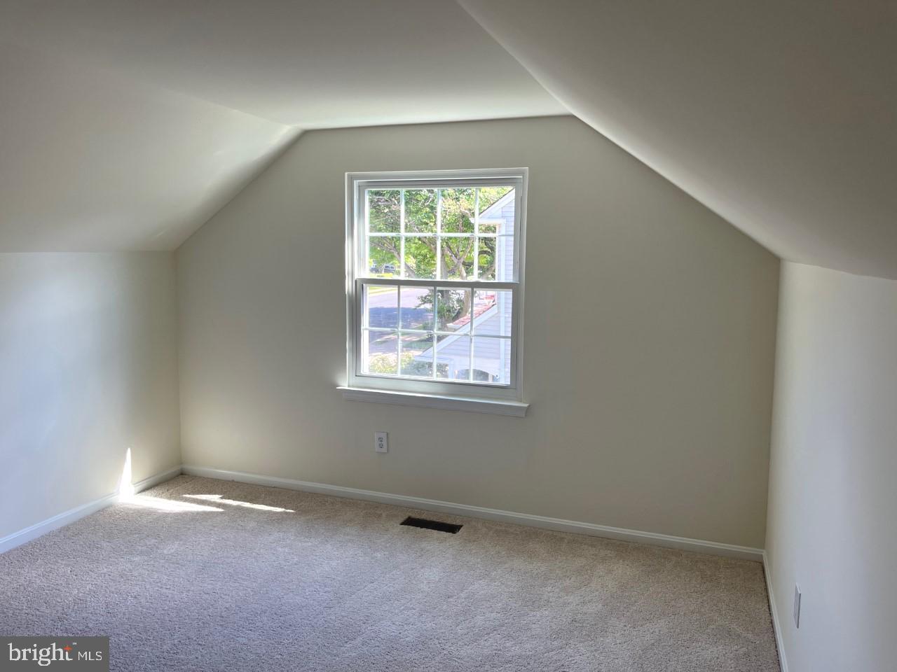 MONTCLAIR - Residential