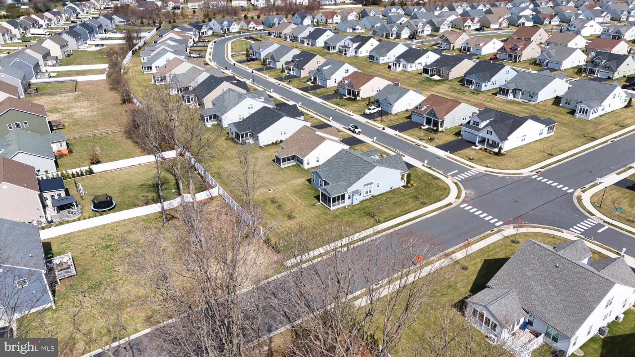 CHAMPIONS CLUB - Residential