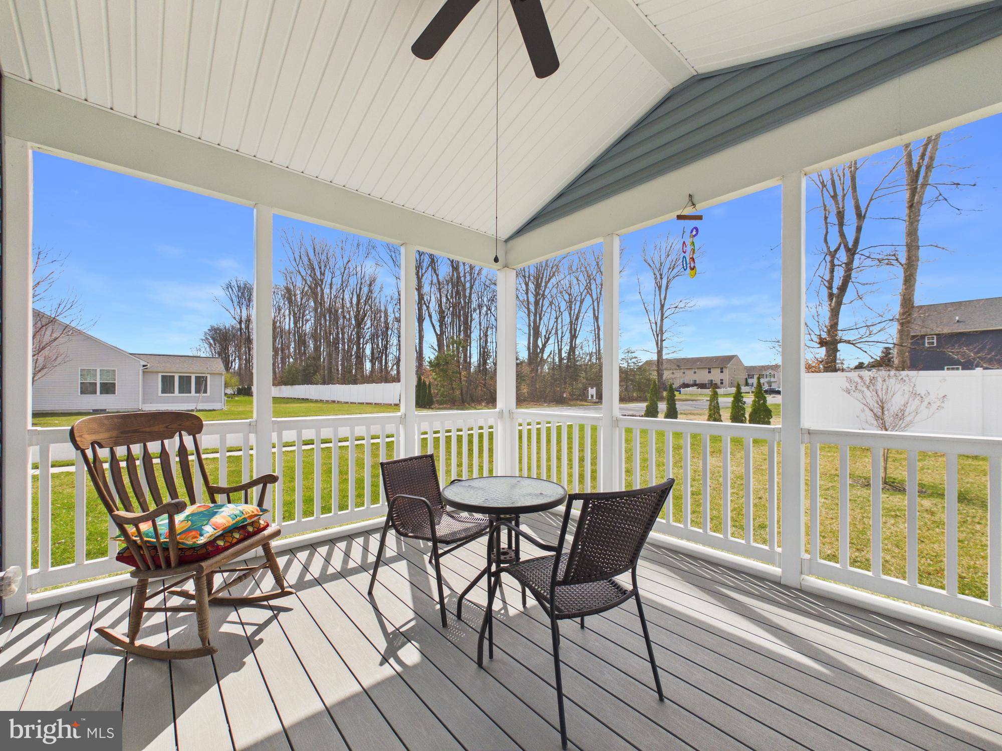 CHAMPIONS CLUB - Residential