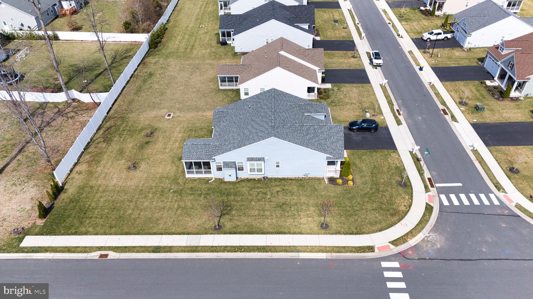 CHAMPIONS CLUB - Residential