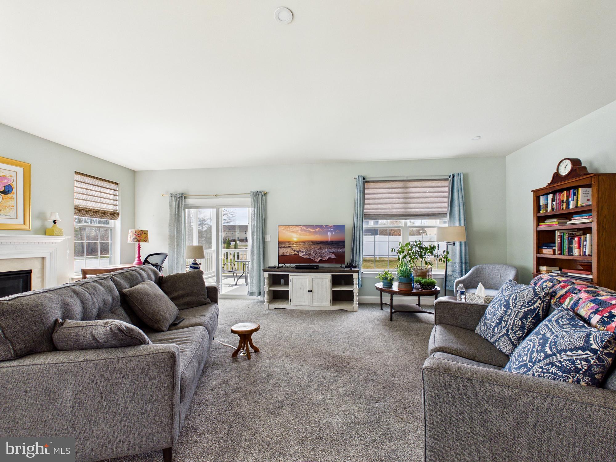 CHAMPIONS CLUB - Residential