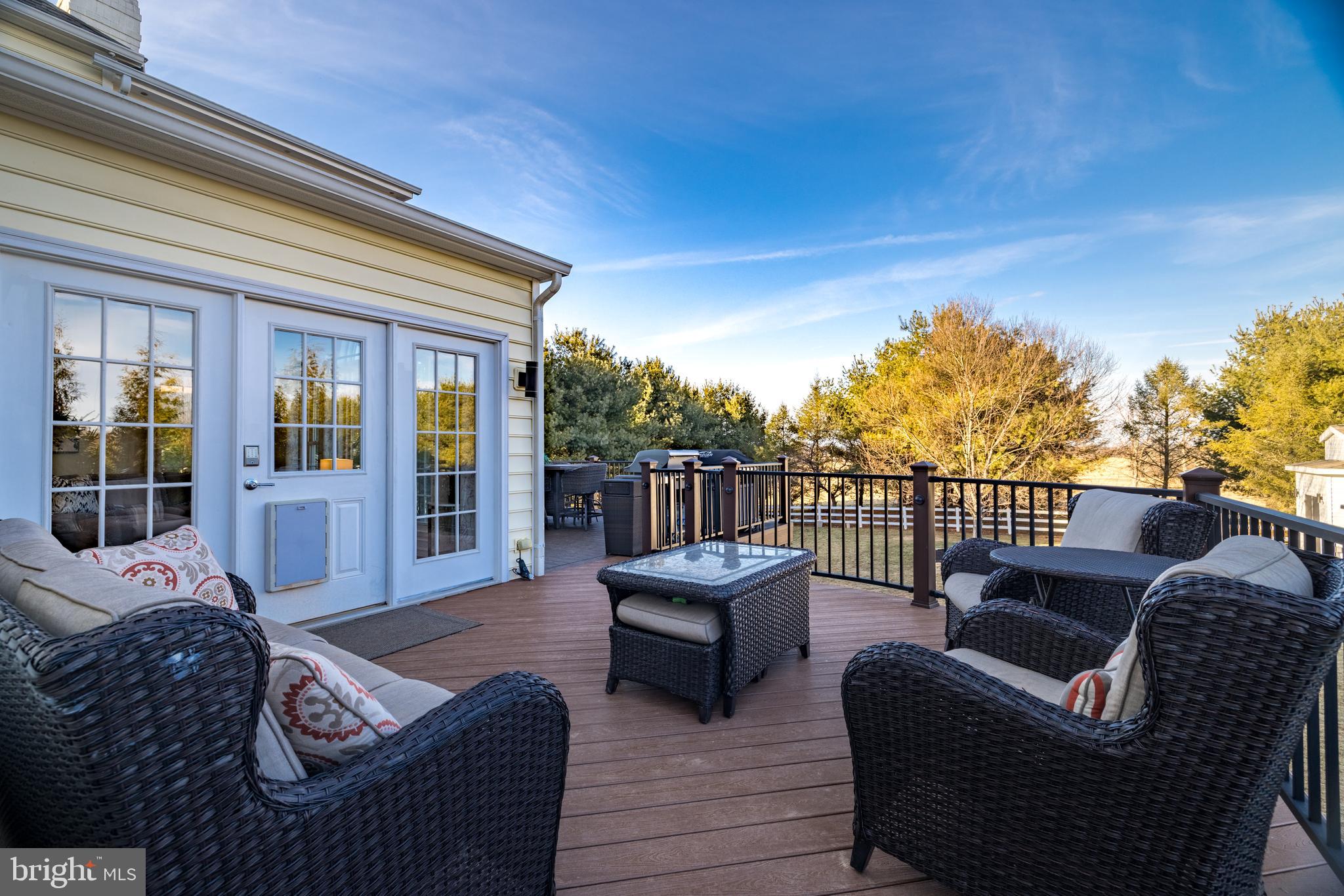 RED CEDAR - Residential