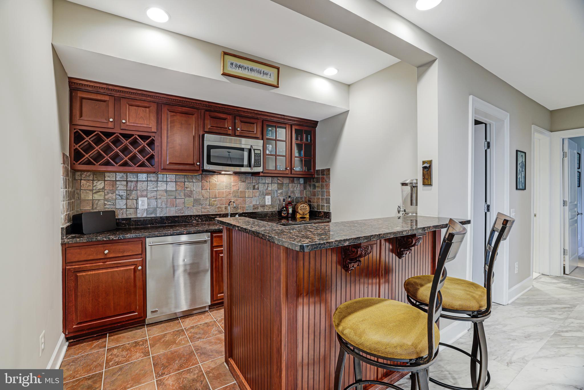 RED CEDAR - Residential