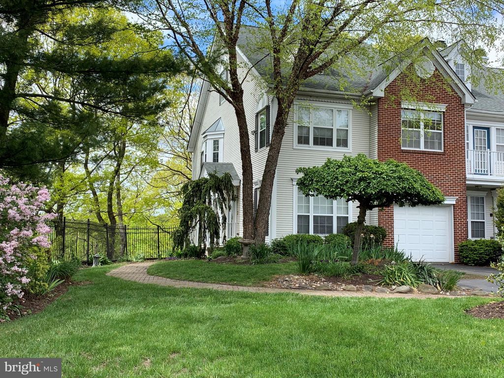 Photo of 94 Lemonton Way, WAYNE, PA 19087 (MLS # PAMC2169014)