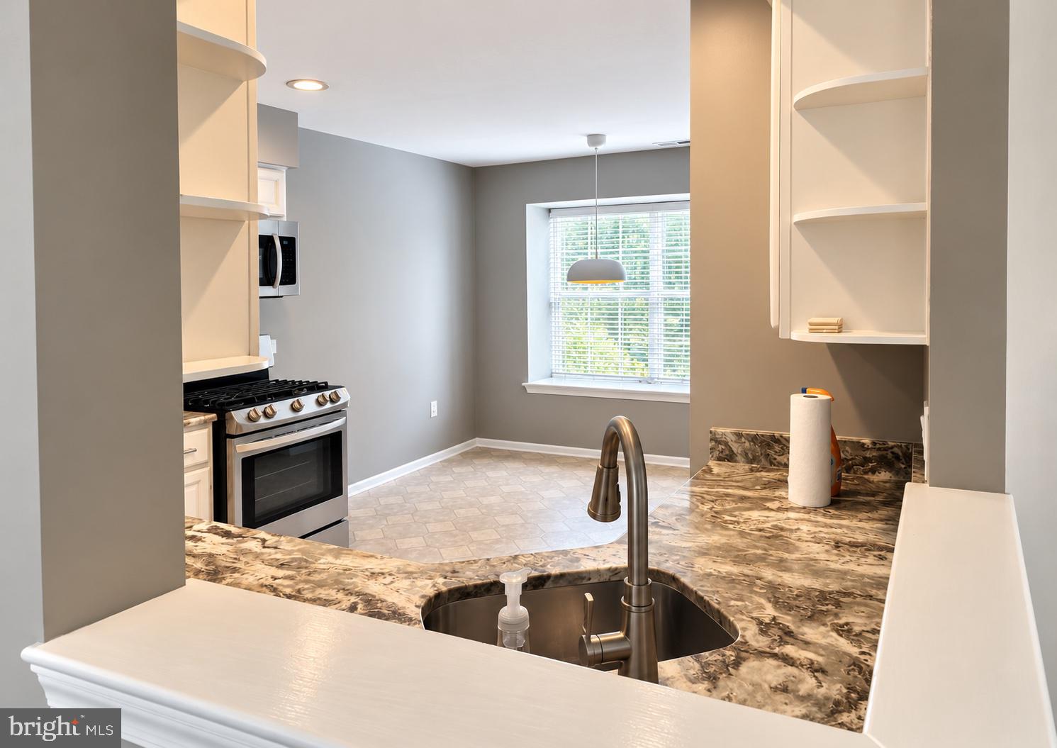 23 LAUREL CIRCLE