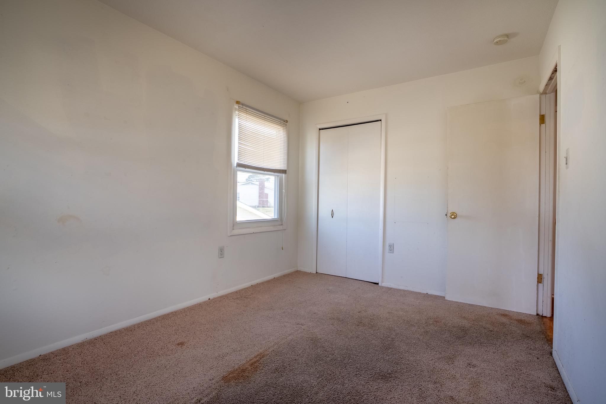 FOUR SEASONS ESTATES - Residential