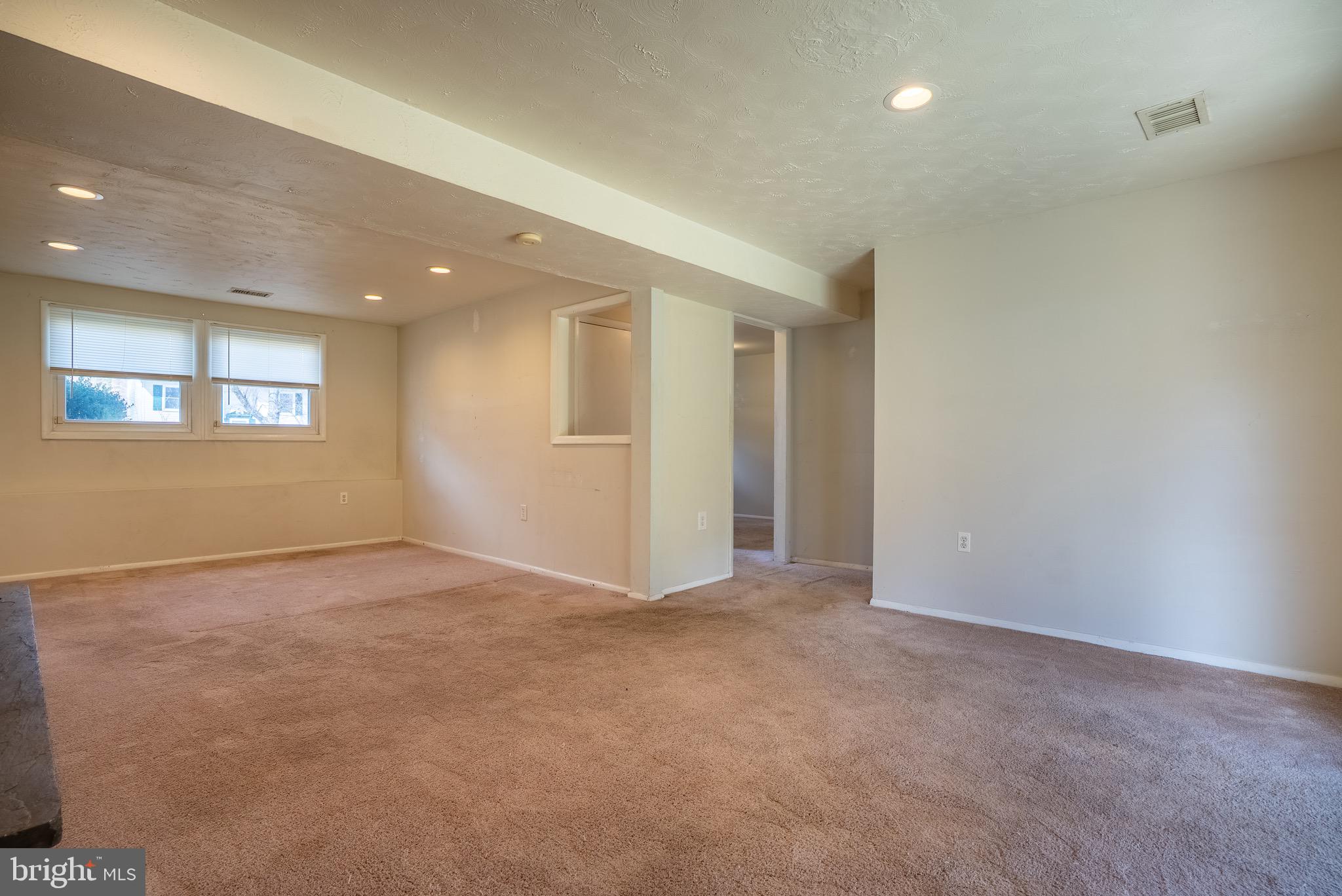 FOUR SEASONS ESTATES - Residential