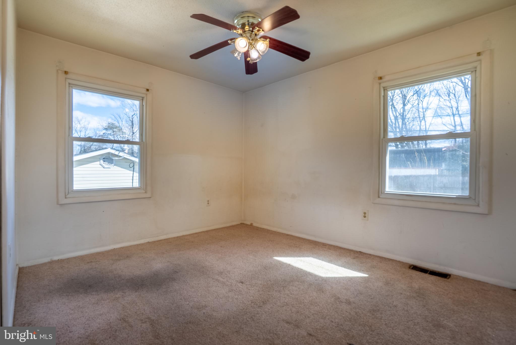 FOUR SEASONS ESTATES - Residential