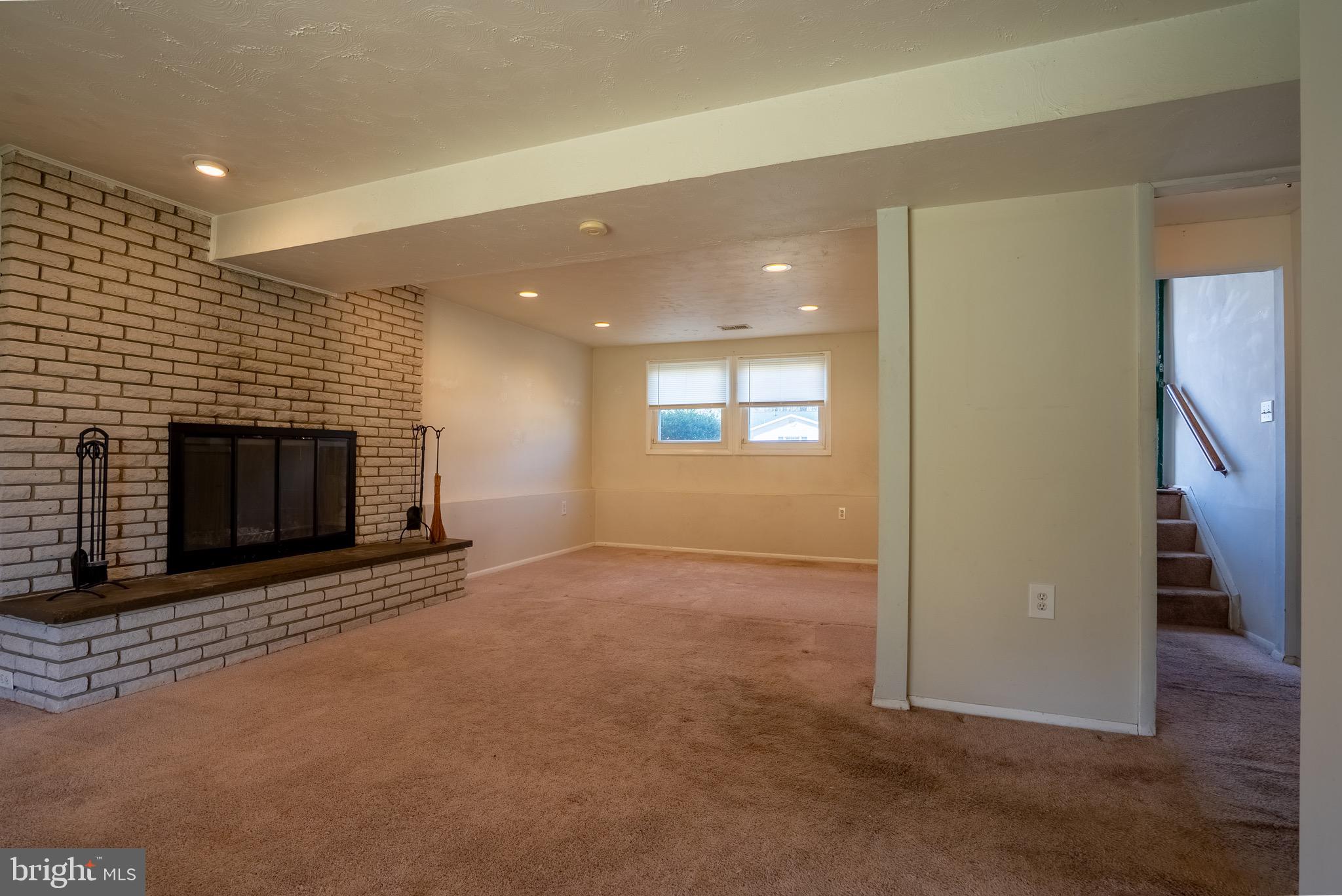 FOUR SEASONS ESTATES - Residential