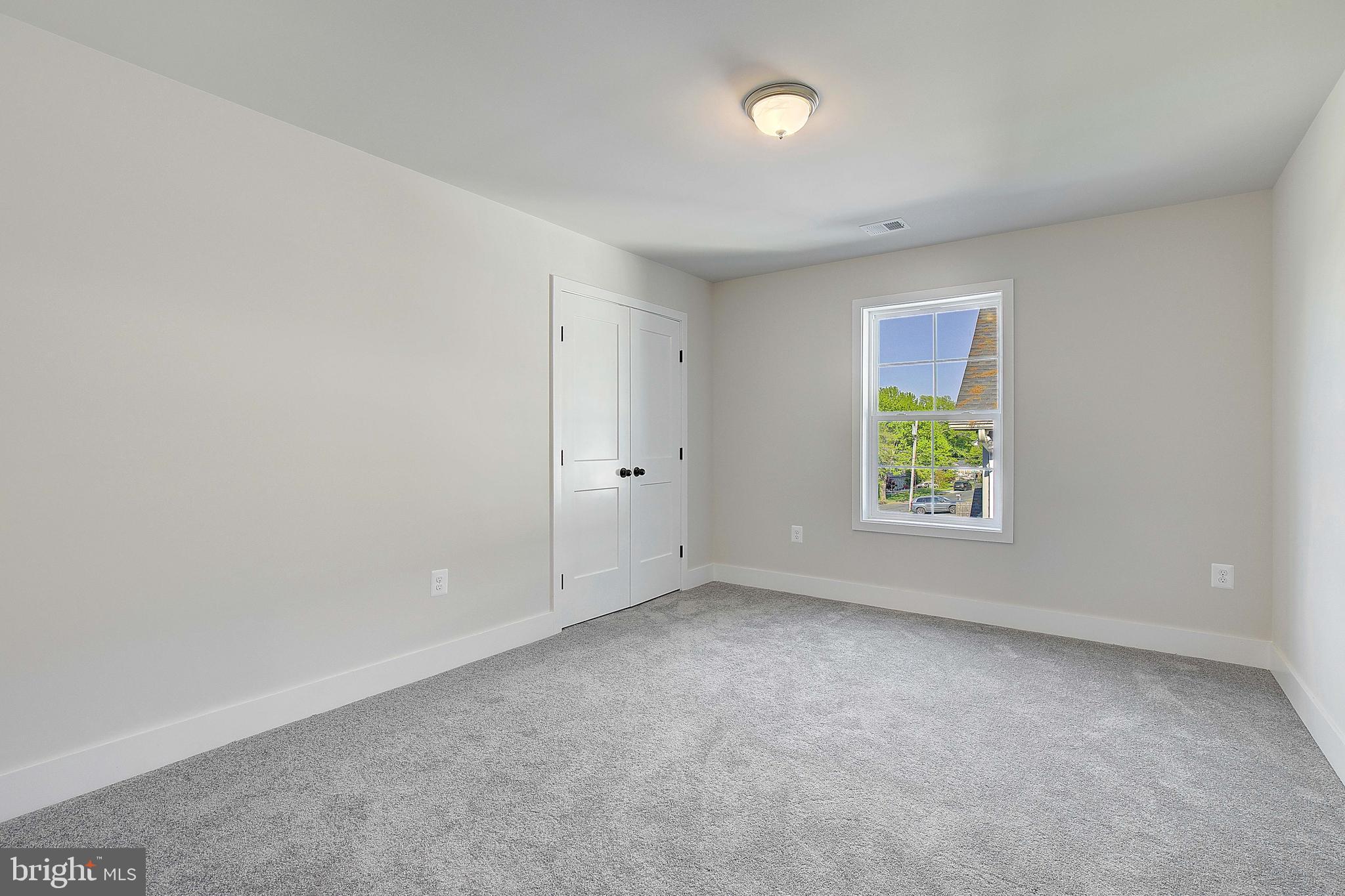 LOCH HAVEN - Residential Lease