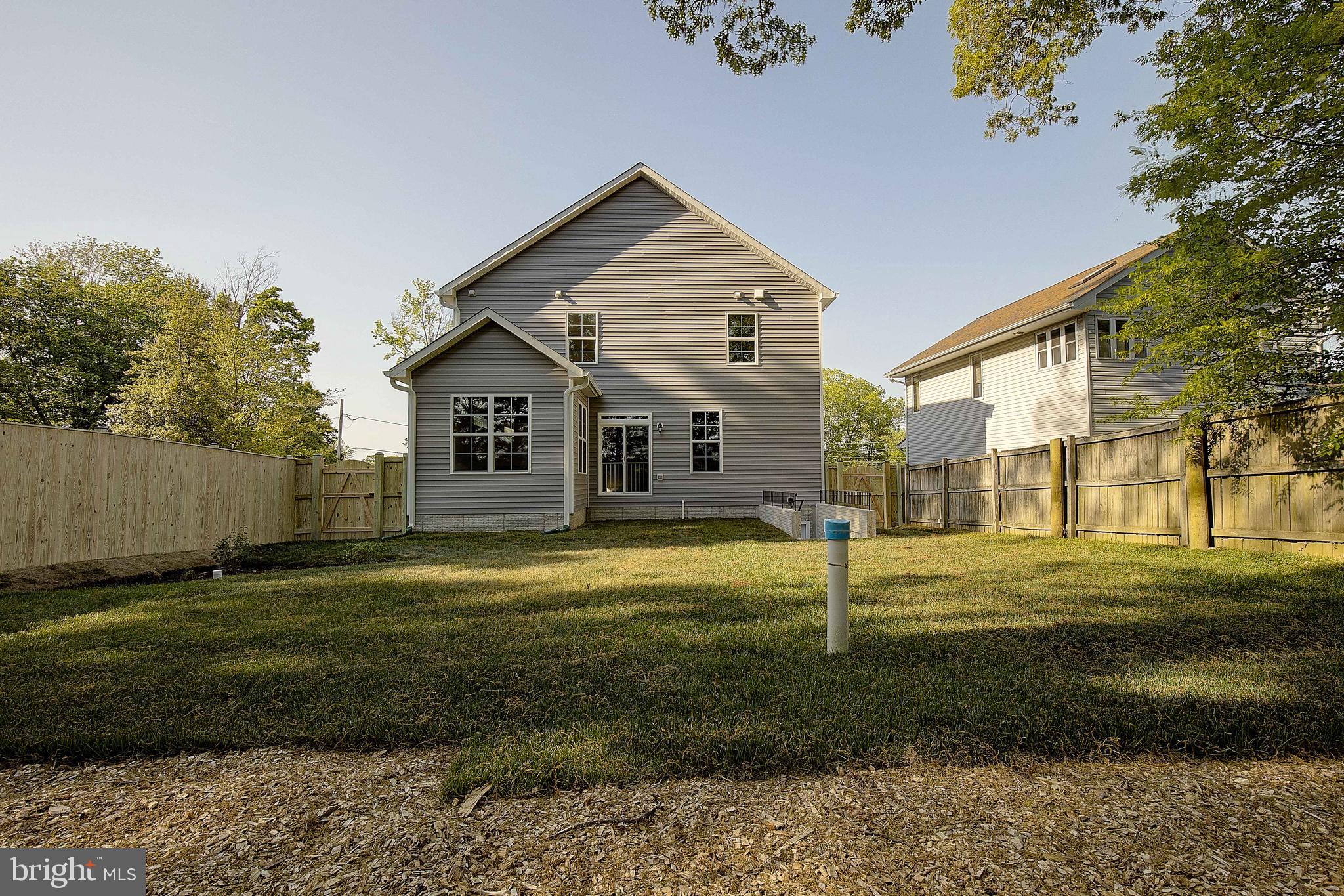 LOCH HAVEN - Residential Lease