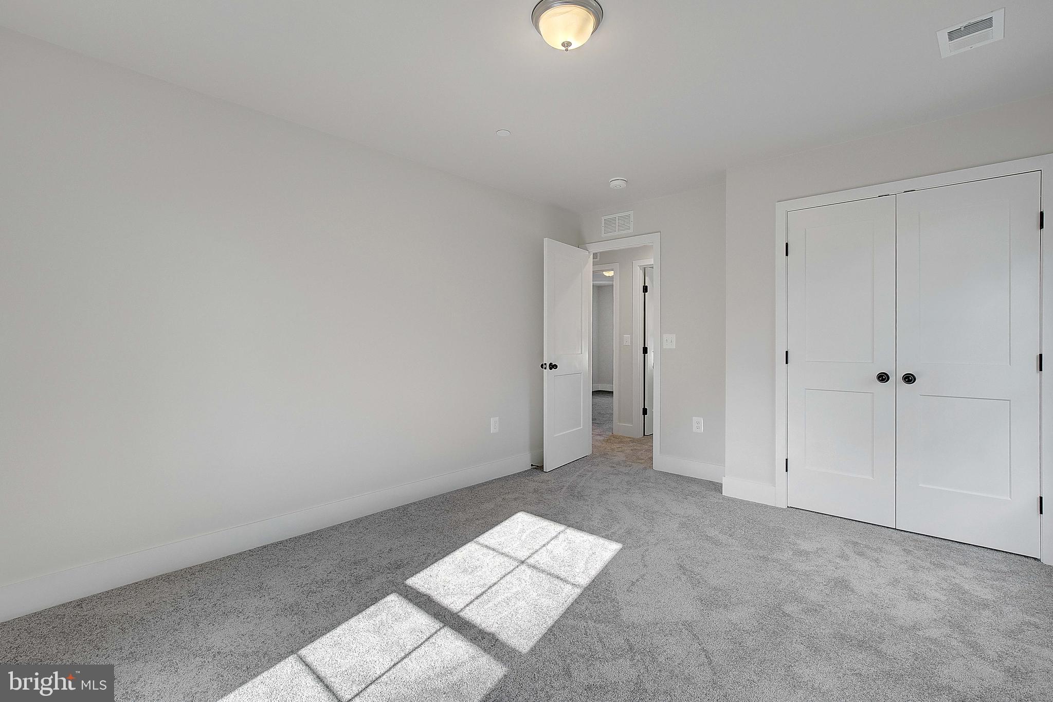 LOCH HAVEN - Residential Lease