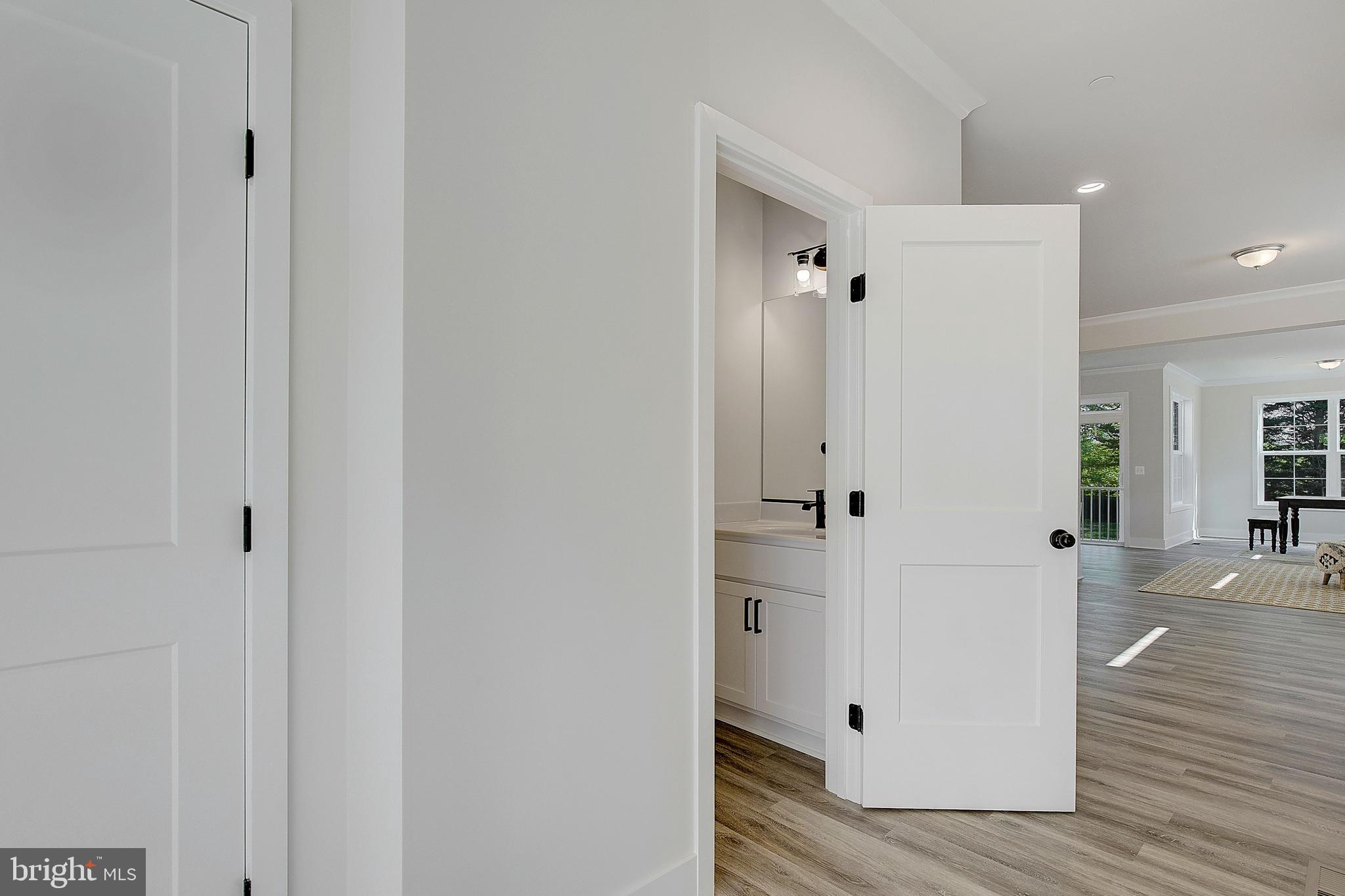 LOCH HAVEN - Residential Lease