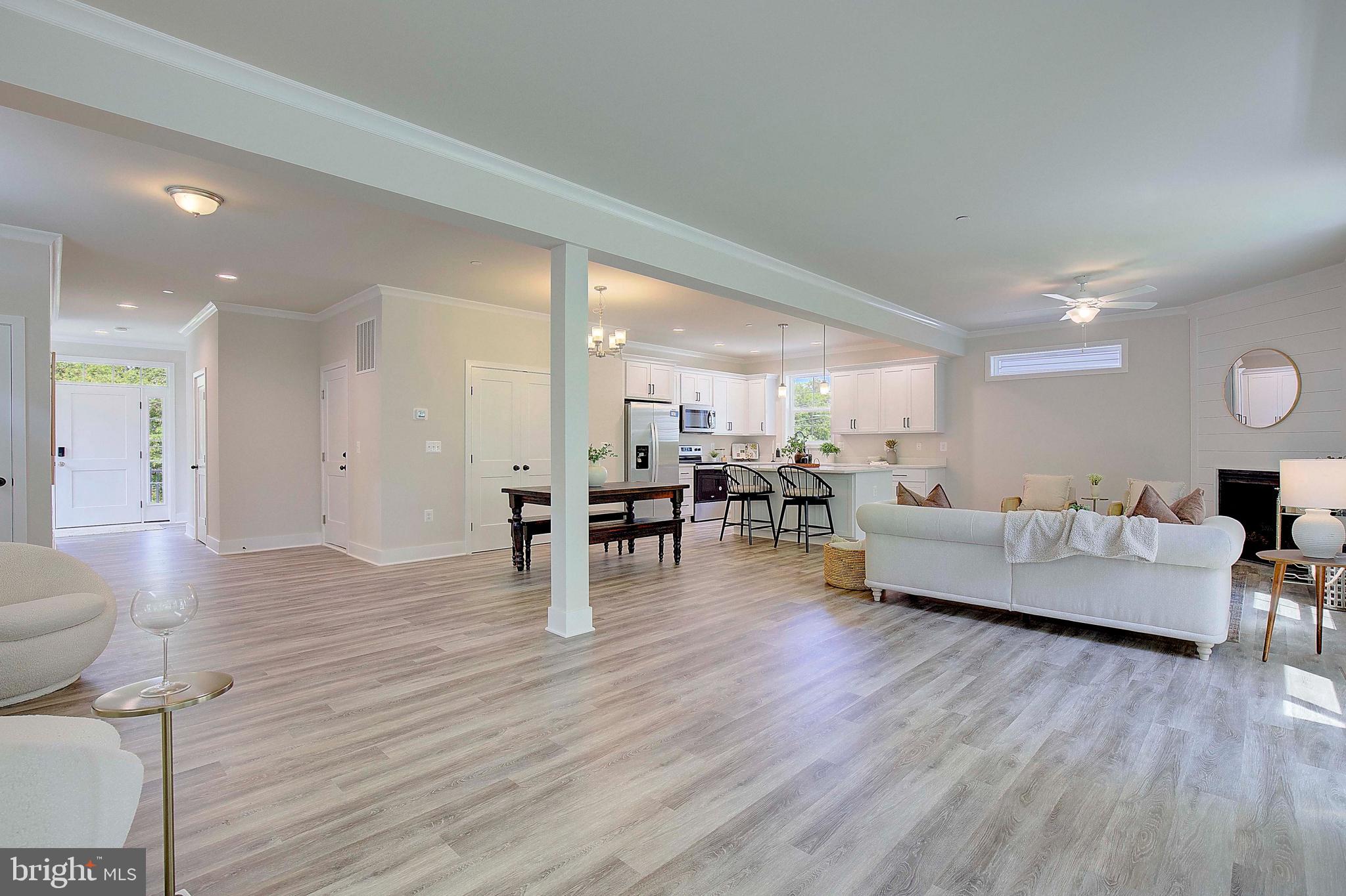 LOCH HAVEN - Residential Lease