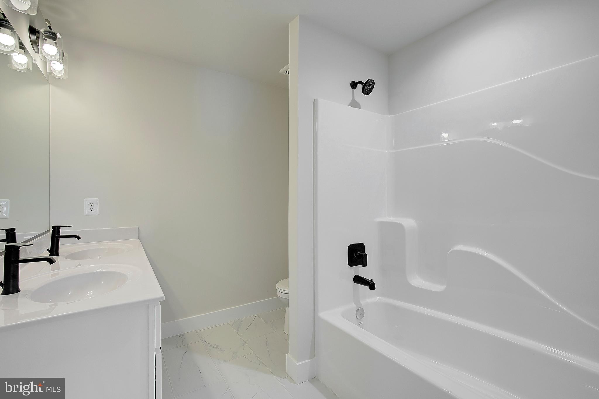 LOCH HAVEN - Residential Lease