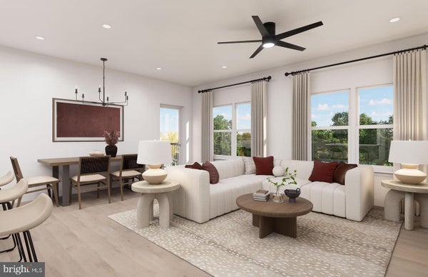 9475 SPRAGUE AVE, FAIRFAX, VA 22031 - Image 272de4fe5cdf91d777be21e19463655f/4078048060