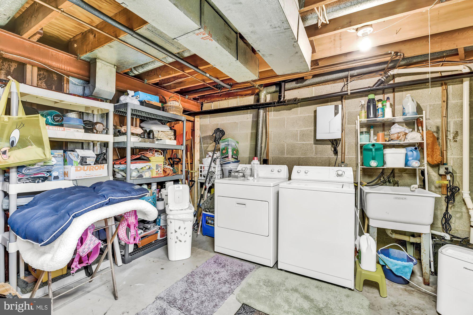 KINGS COURT - Residential