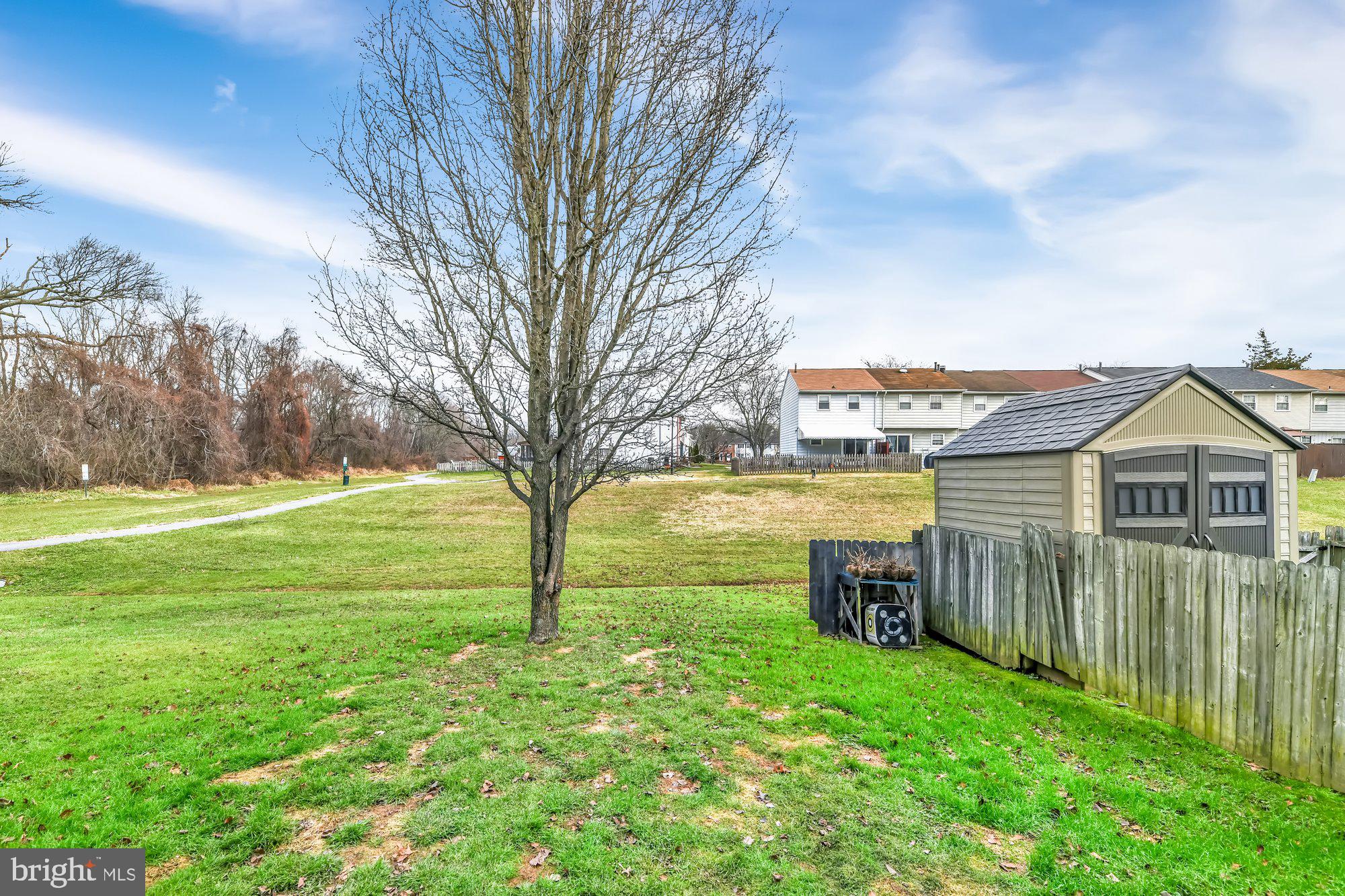 KINGS COURT - Residential