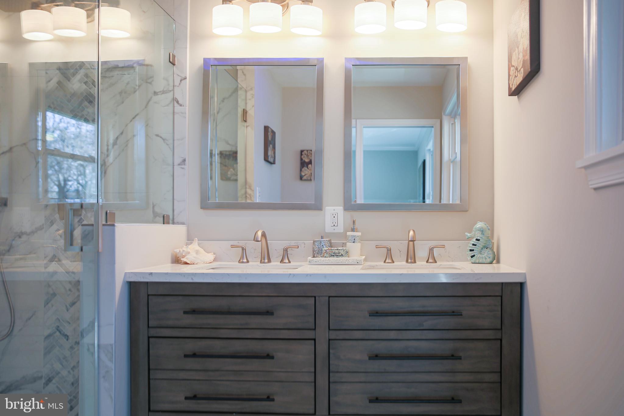 CANTERBURY WOODS - Residential